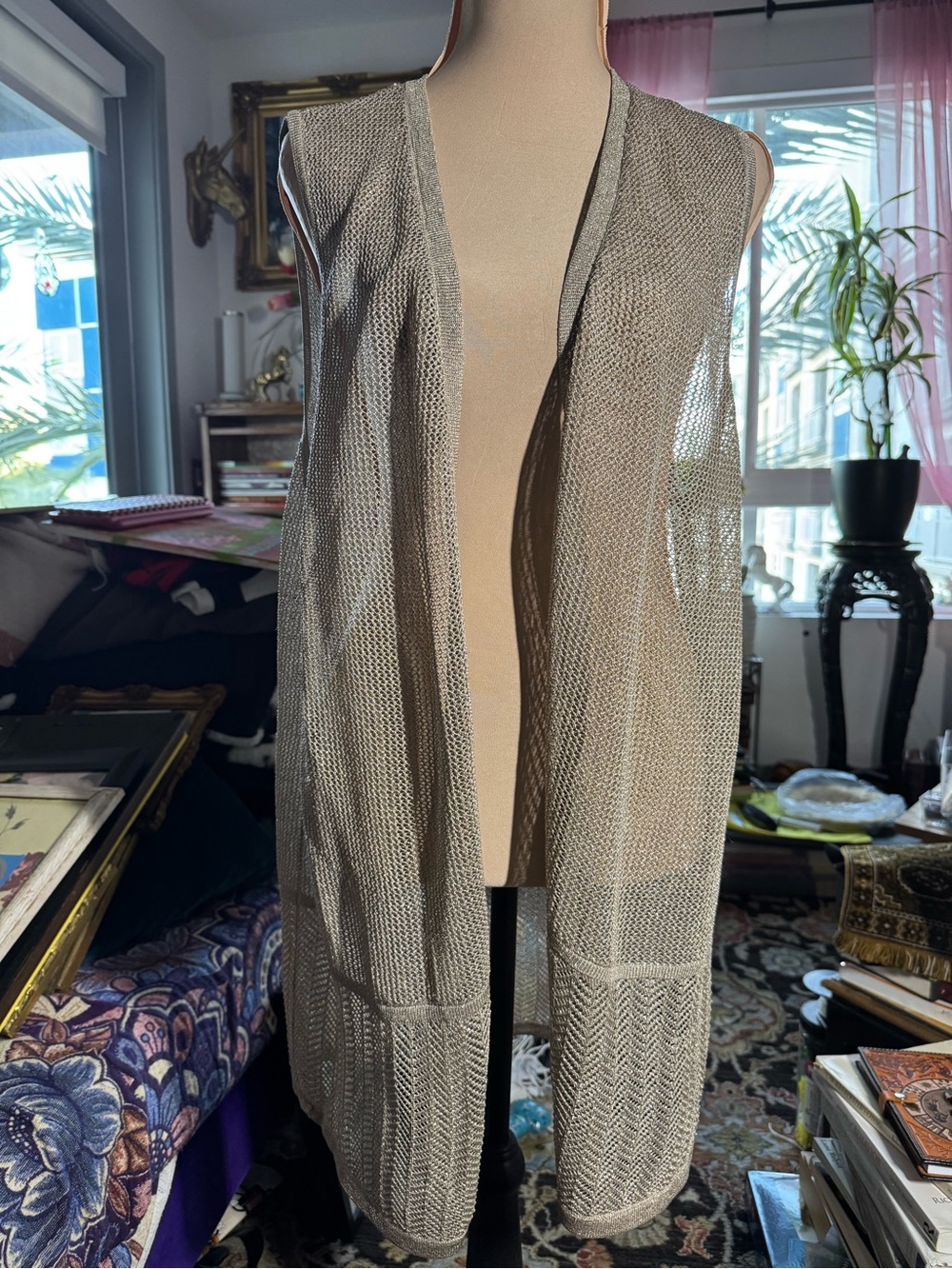 Chico's Open-Front Lightweight Knit Vest in Light Gray